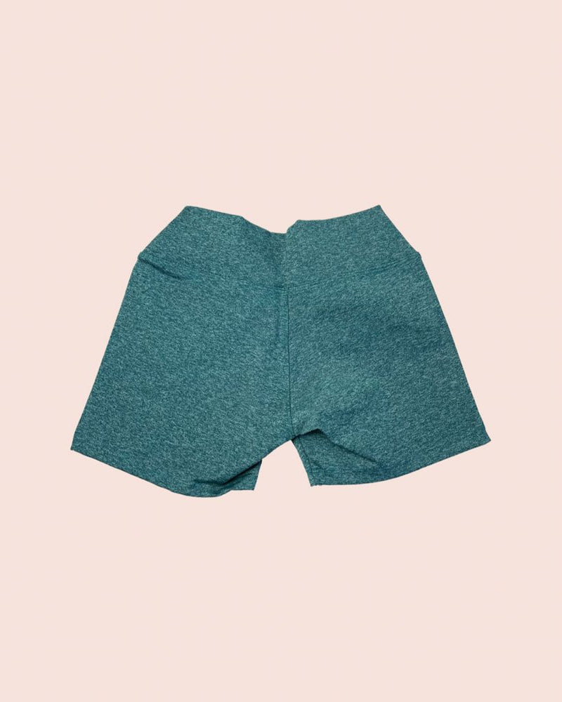 RESILIENT Smooth Shorts Green